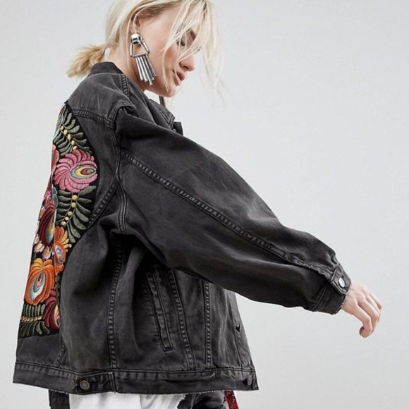 Italian Embroidered Oversized Denim Jacket - Picture 12 of 16